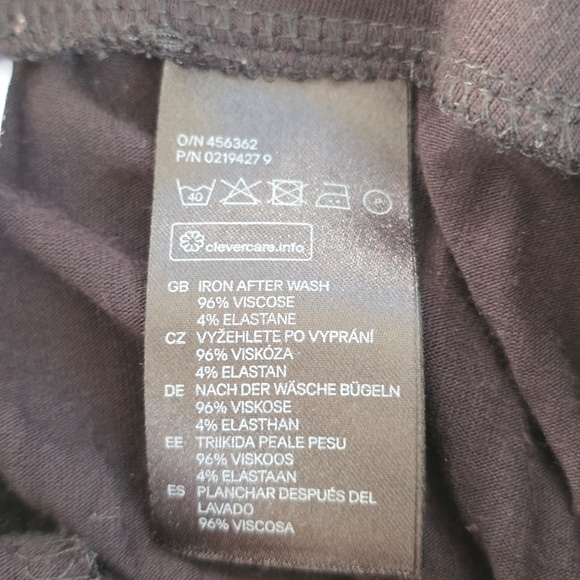 H&M Women's Black Maxi Skirt with High Slit - XS - Picture 6 of 7